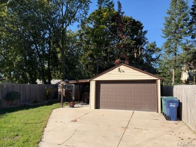 1586 Moran Avenue, Lincoln Park, MI 48146