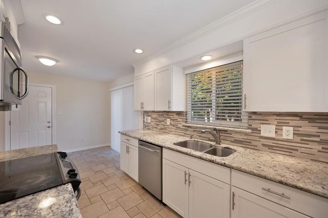 2600 Garrett Way, Rancho Cordova, CA 95670