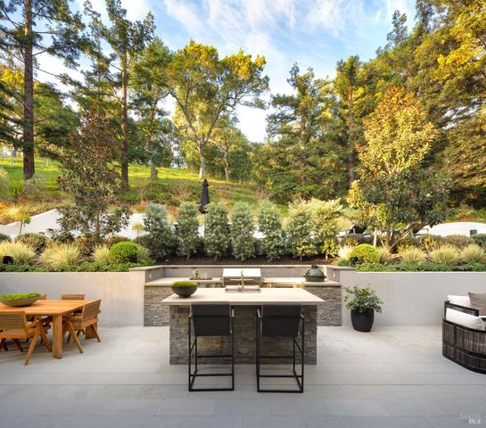 96 Laurel Grove Ave, Ross, CA 94957