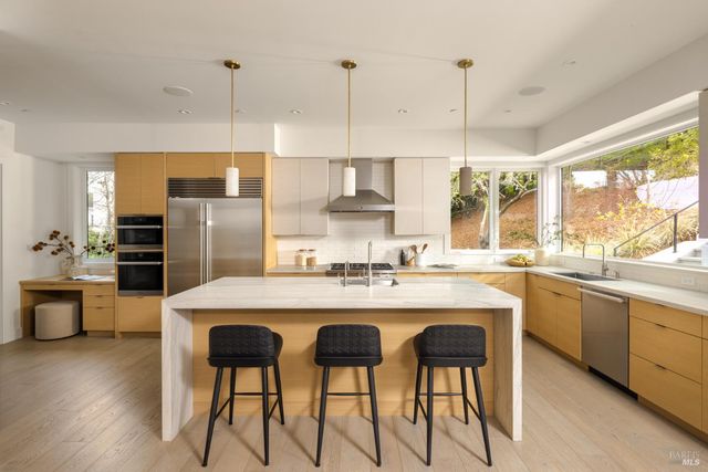 96 Laurel Grove Ave, Ross, CA 94957