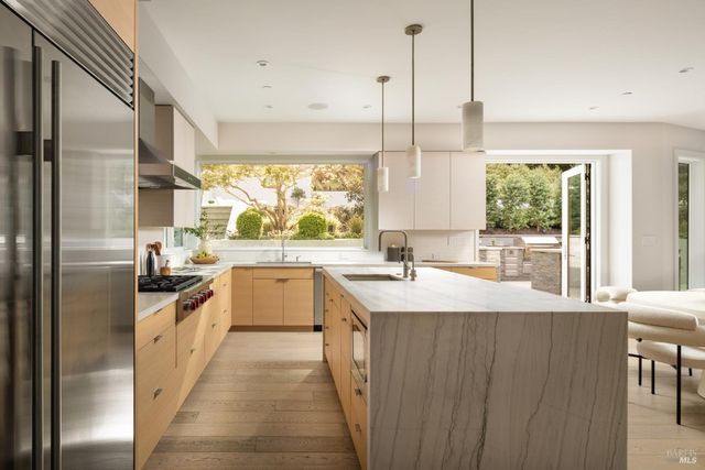 96 Laurel Grove Ave, Ross, CA 94957