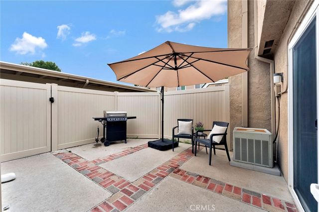 11 Rosemary, Irvine, CA 92604