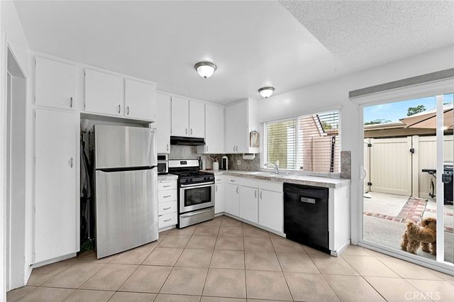 11 Rosemary, Irvine, CA 92604