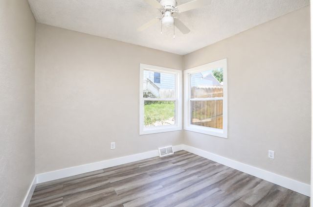 1143 Rittenhouse Street, Des Moines, IA 50315