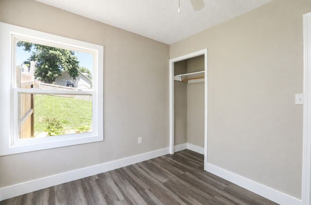 1143 Rittenhouse Street, Des Moines, IA 50315
