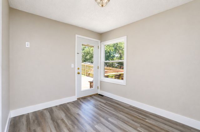 1143 Rittenhouse Street, Des Moines, IA 50315