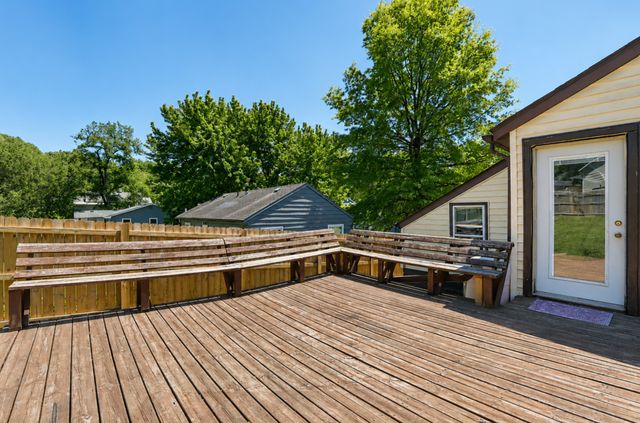 1143 Rittenhouse Street, Des Moines, IA 50315