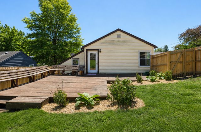 1143 Rittenhouse Street, Des Moines, IA 50315