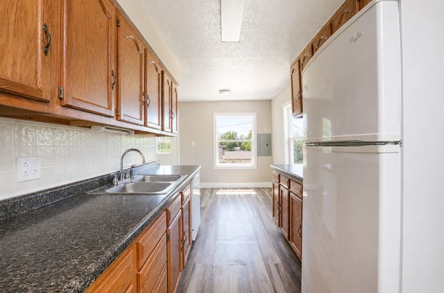 1143 Rittenhouse Street, Des Moines, IA 50315