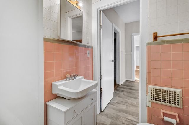 845 Nagold Street Nw, City Of Grand Rapids, MI 49504