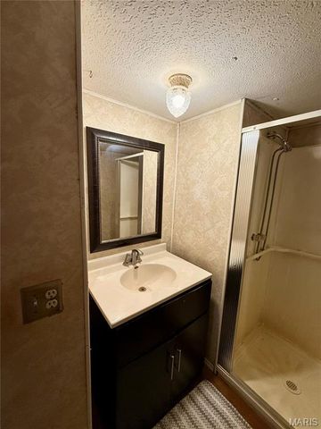 145 Beverly Drive, Wappapello, MO 63966