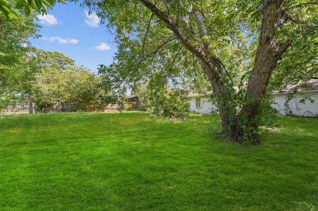 7603 Caddo Road, Houston, TX 77016