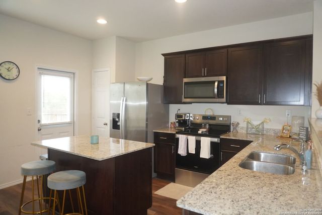11248 Long Rider, San Antonio, TX 78254