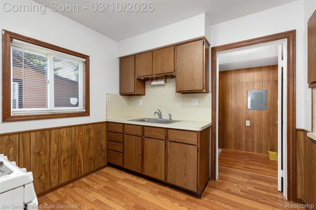 4995 Anatole Street, Detroit, MI 48236