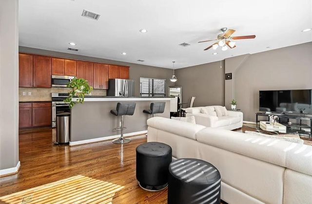 4413 Koehler Street B, Houston, TX 77007