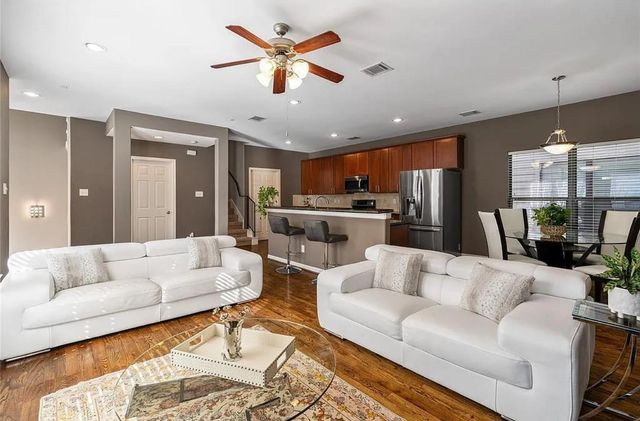 4413 Koehler Street B, Houston, TX 77007