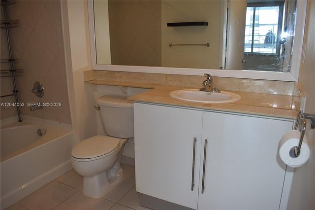 325 S Biscayne Blvd 3616, Miami, FL 33131