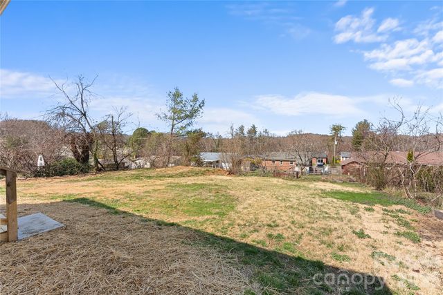 88 Skyview Terrace, Asheville, NC 28806