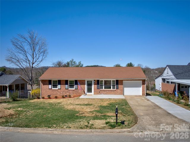 88 Skyview Terrace, Asheville, NC 28806