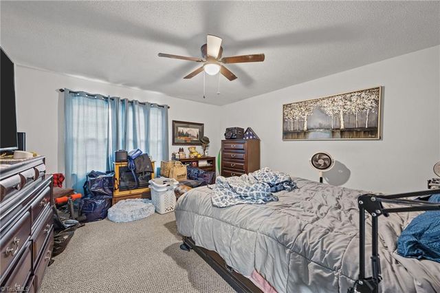 4618 Lawndale Drive C, Greensboro, NC 27455