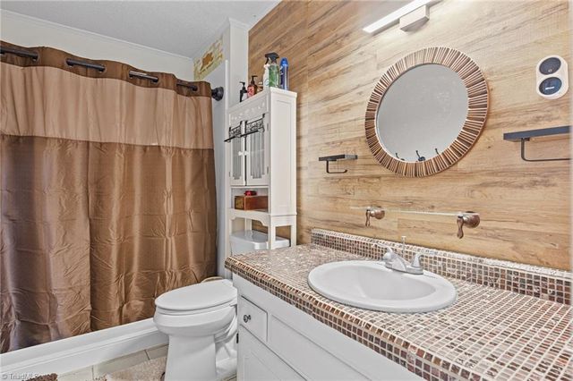 4618 Lawndale Drive C, Greensboro, NC 27455