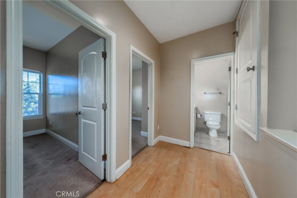 Image 11 of property listing at 10401 Point Lakeview Road, Kelseyville, CA 95451