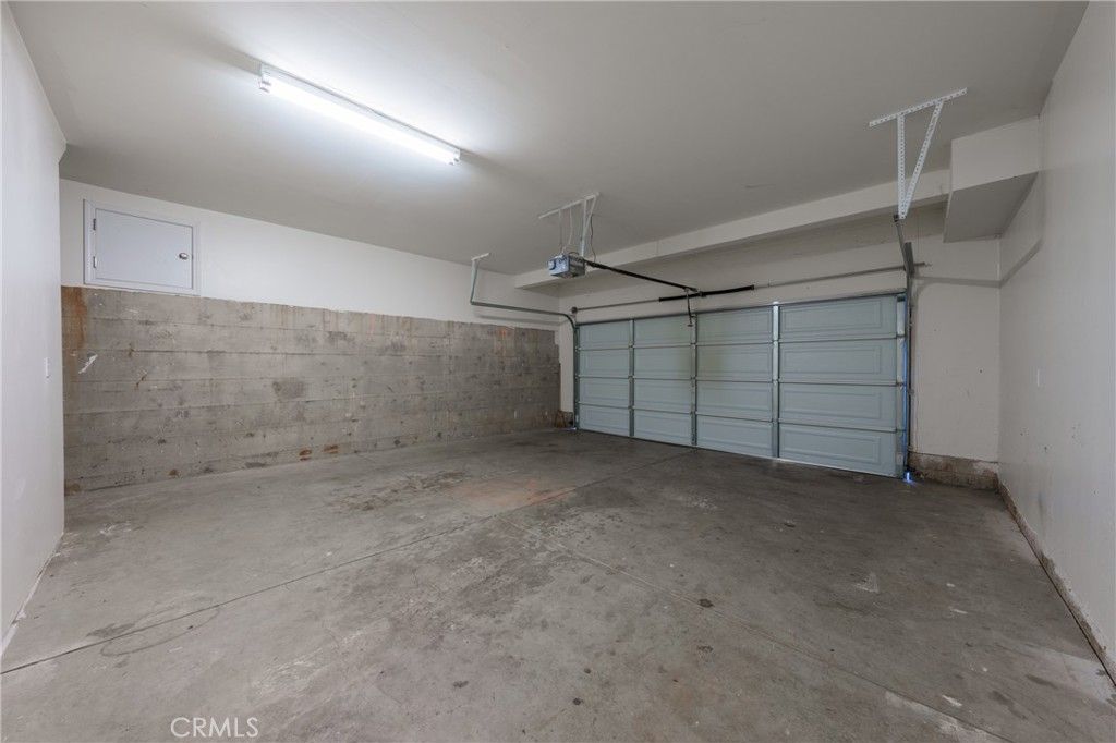 Image 20 of property listing at 10401 Point Lakeview Road, Kelseyville, CA 95451