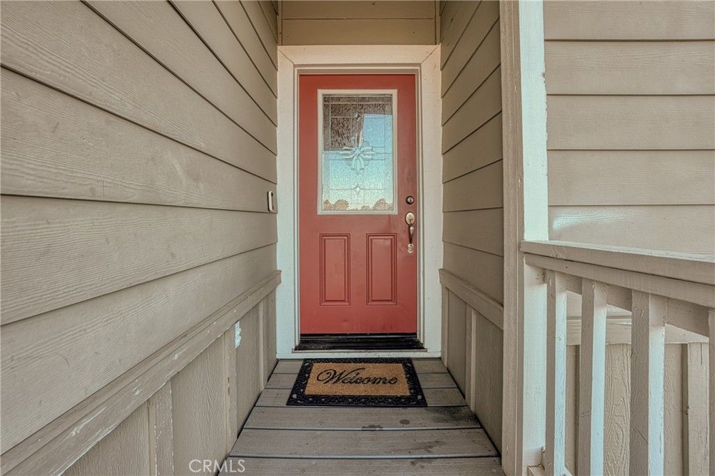 Image 4 of property listing at 10401 Point Lakeview Road, Kelseyville, CA 95451