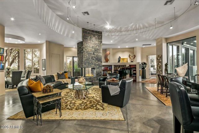 10040 E HAPPY VALLEY Road 625, Scottsdale, AZ 85255
