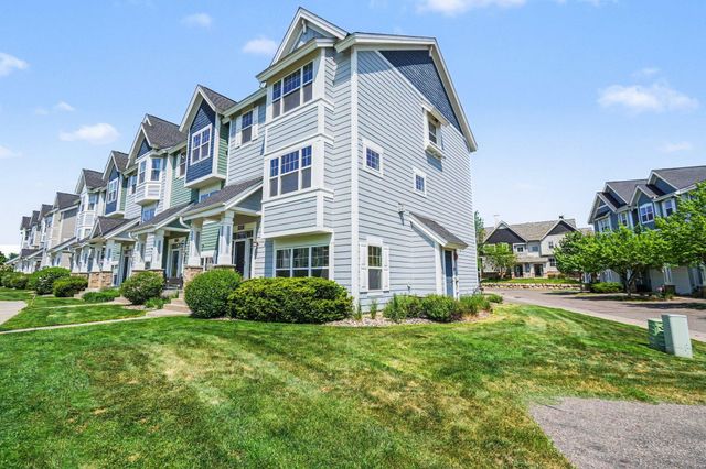 15555 Eagles Nest Way 705, Apple Valley, MN 55124