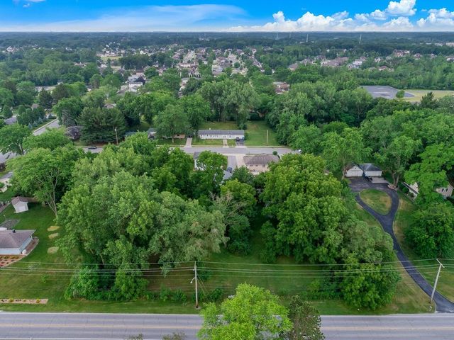 1001 E Highway 330, Schererville, IN 46375