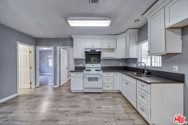 117 S Virgil Avenue, Los Angeles, CA 90004