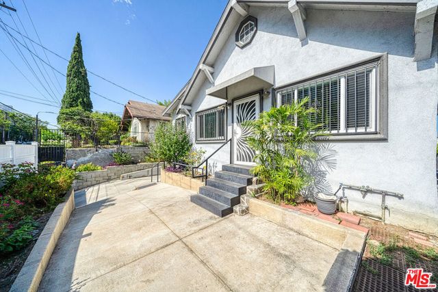 117 S Virgil Avenue, Los Angeles, CA 90004