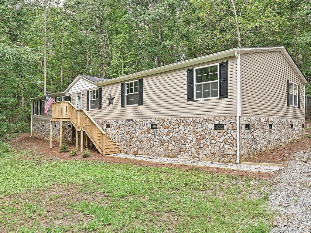1383 CE Stewart Road, Clover, SC 29710