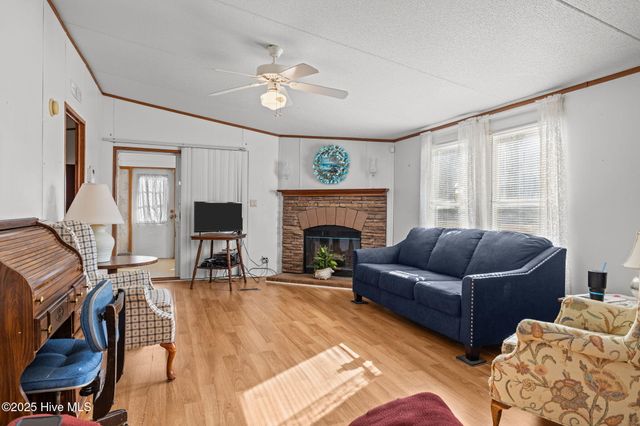 225 Mckae Drive, Gloucester, NC 28528