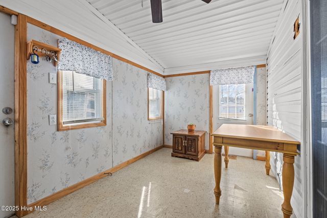 225 Mckae Drive, Gloucester, NC 28528