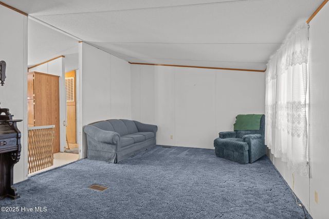 225 Mckae Drive, Gloucester, NC 28528