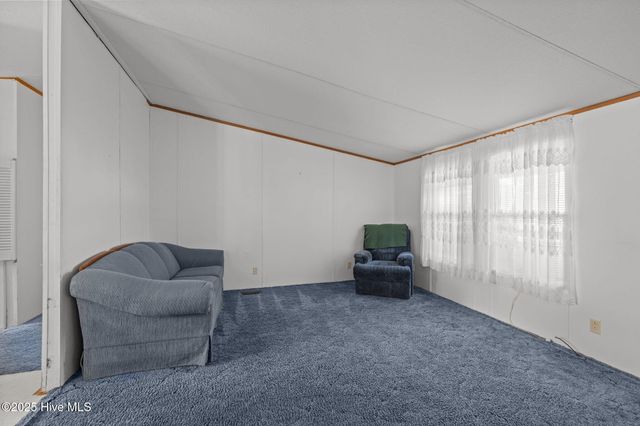 225 Mckae Drive, Gloucester, NC 28528