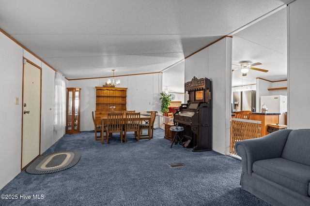 225 Mckae Drive, Gloucester, NC 28528