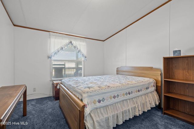 225 Mckae Drive, Gloucester, NC 28528