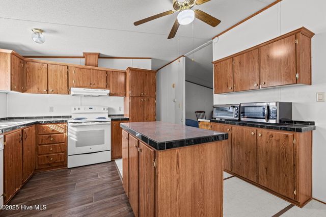 225 Mckae Drive, Gloucester, NC 28528