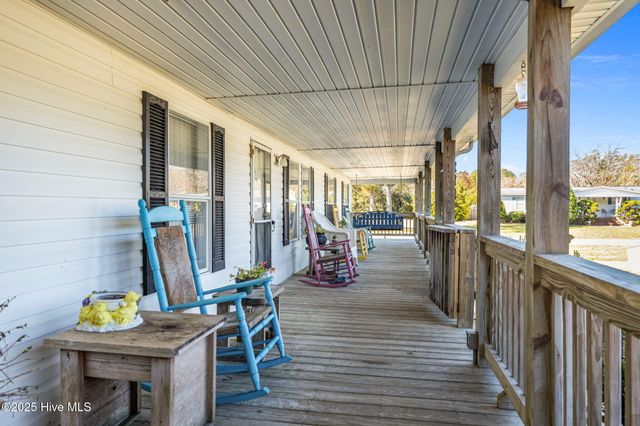 225 Mckae Drive, Gloucester, NC 28528