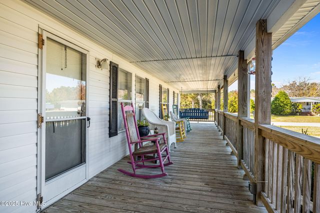 225 Mckae Drive, Gloucester, NC 28528