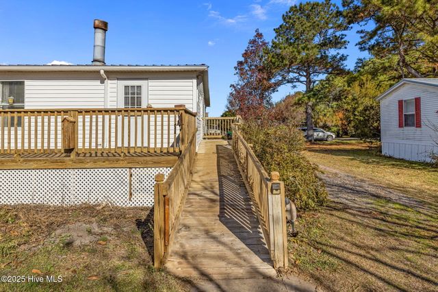 225 Mckae Drive, Gloucester, NC 28528