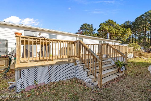 225 Mckae Drive, Gloucester, NC 28528