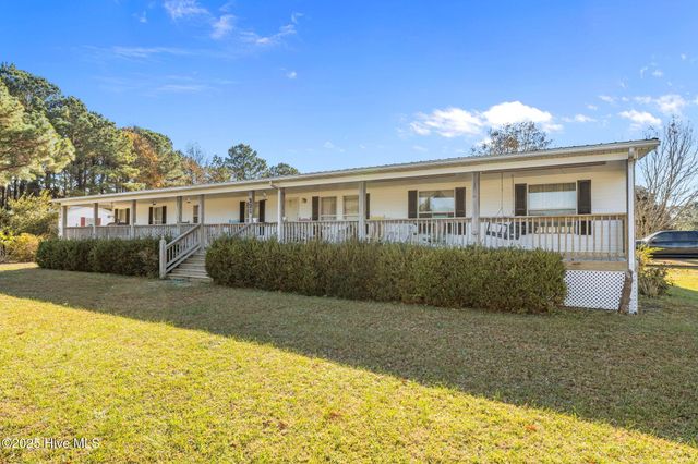 225 Mckae Drive, Gloucester, NC 28528