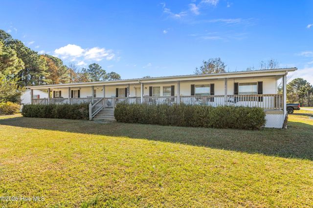 225 Mckae Drive, Gloucester, NC 28528