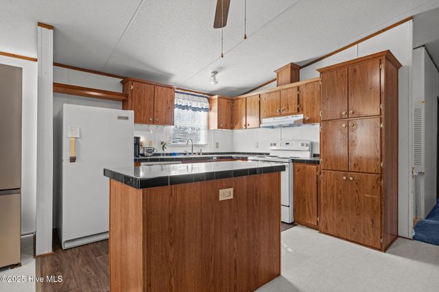 225 Mckae Drive, Gloucester, NC 28528