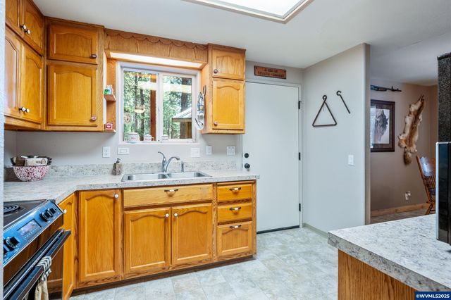 14870 S Sugar Pine Wy, La Pine, OR 97739