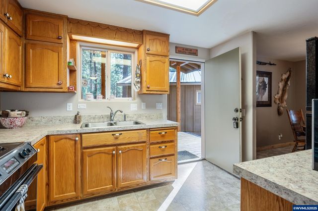 14870 S Sugar Pine Wy, La Pine, OR 97739